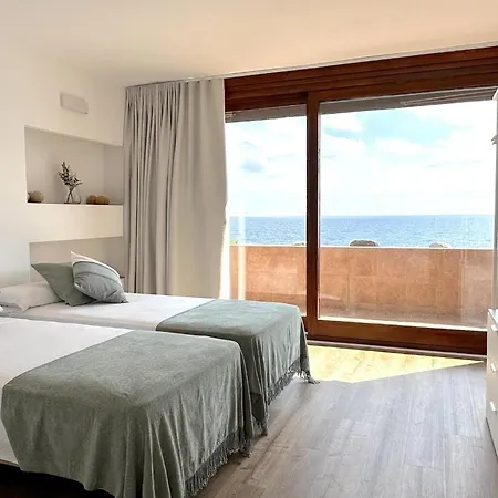 Apartment Duplex Frente Al Mar, Piscina Panoramica, Dos Pkg Tossa de Mar